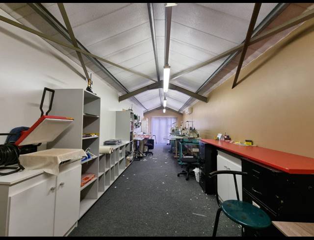 75M² OFFICE TO LET IN MARCONI BEAM INDUSTRIA
